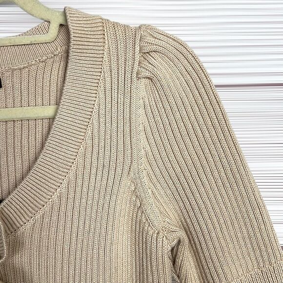NWT TALBOTS Cotton Tan Sweater Top Rib Knit V-Neck Ruffle Details Short Sleeve M - Picture 3 of 10